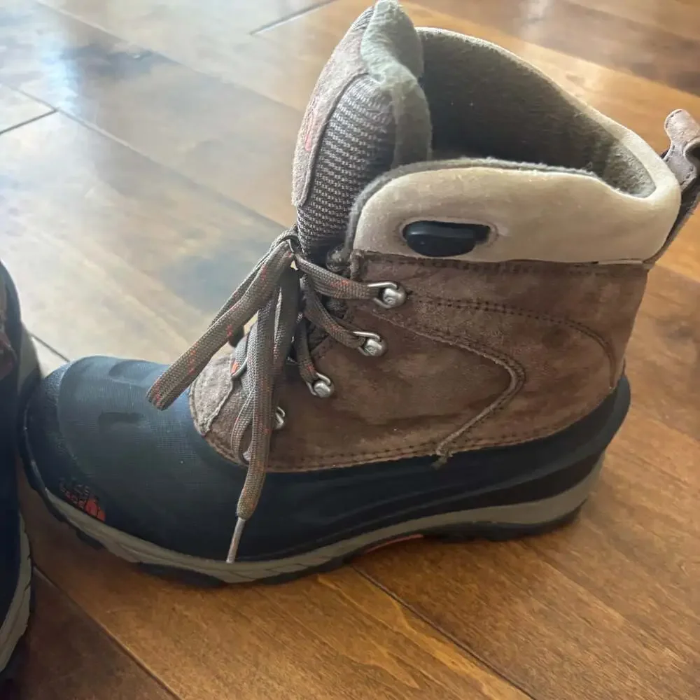 The North Face Chilkat Brown Suede Waterproof Winter Boot Men's 8.5